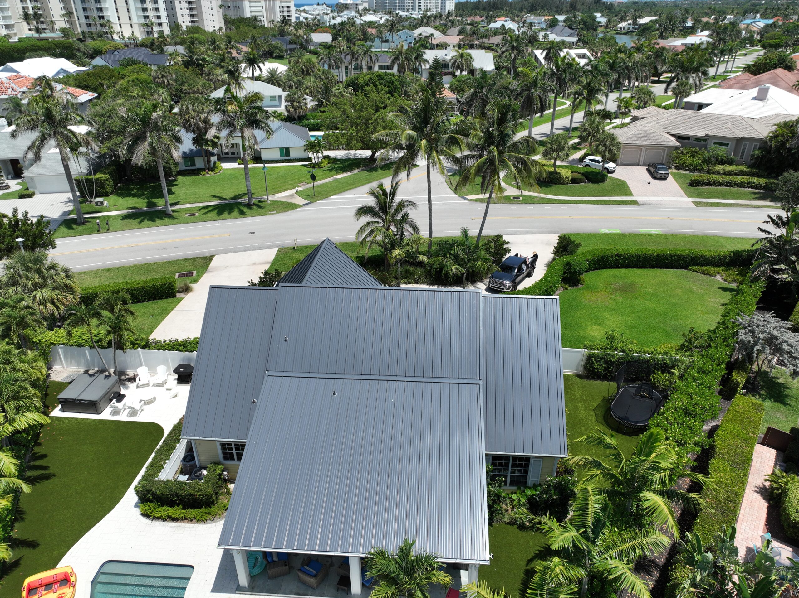 A Metal Roof Built to Last in Jupiter Beach, Florida 1